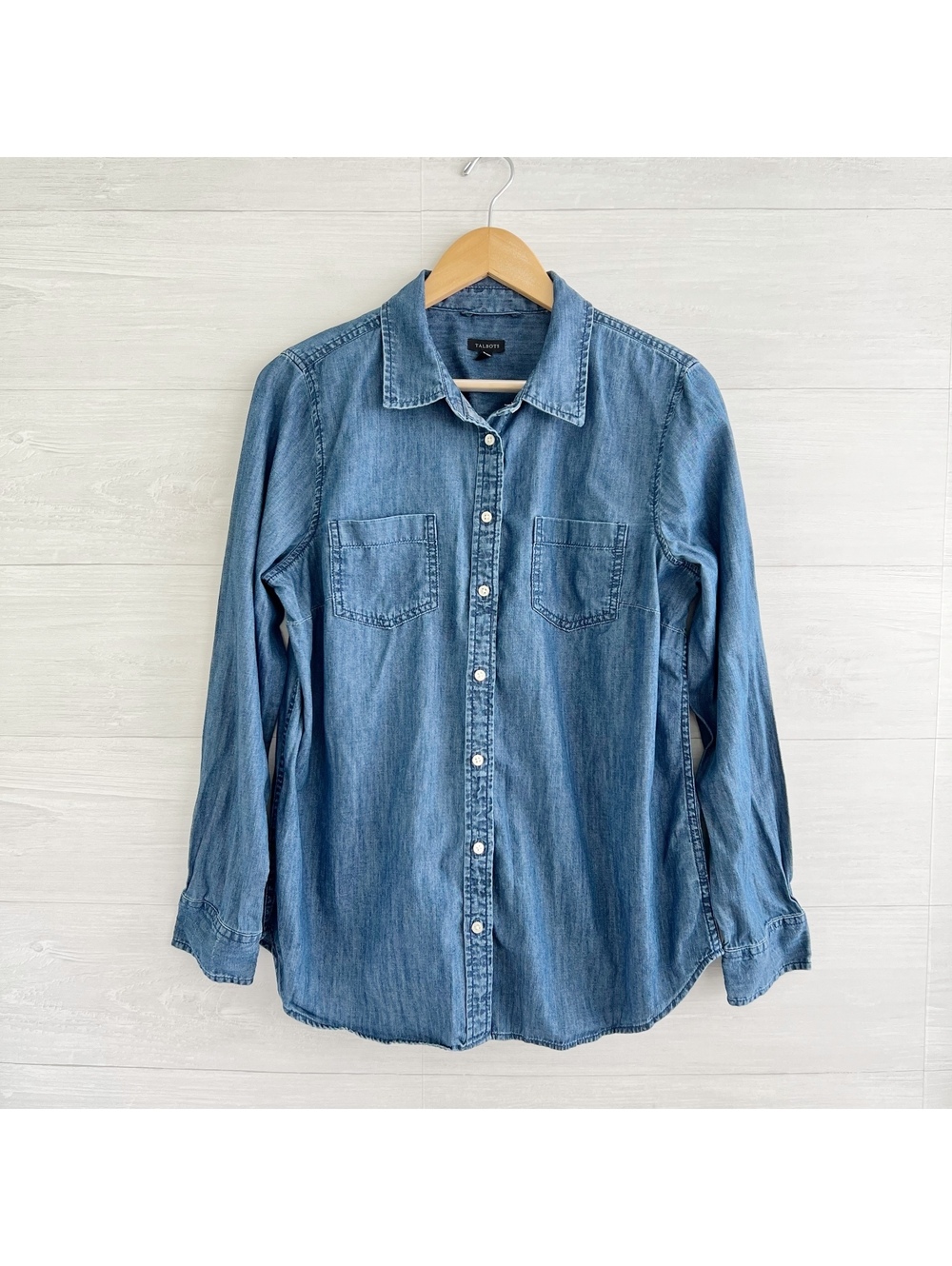 Talbots Women’s L Blue Chambray Denim Button Up Shirt 100% Cotton Classic